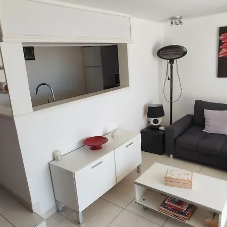 La Statue Vue * אדחה